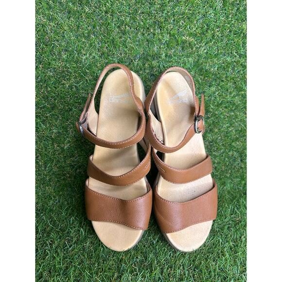 Dansko Tansy Luggage Tan Multi-Strap Sandal 39/8.5-9 - Picture 3 of 11